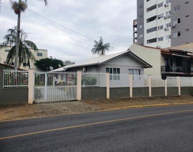 Terreno a venda no centro de Camboriú Terreno a venda no centro de Camboriú