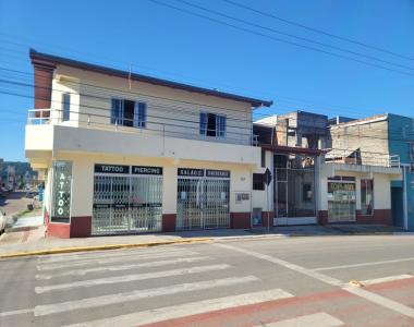 Imóvel comercial e residencial à venda no Bairro Monte Alegre em Camboriú/SC.