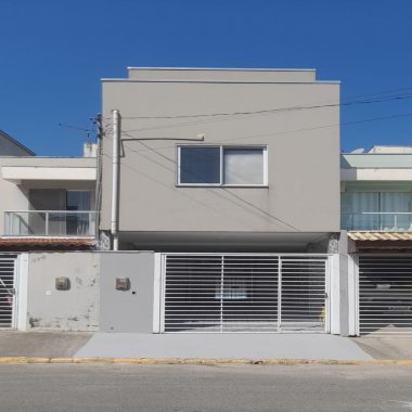 Sobrado a venda no bairro Rio Pequeno camboriú/ SC Sobrado a venda no bairro Rio Pequeno camboriú/ SC