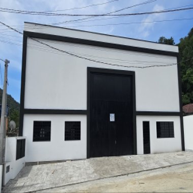 Vende-se Galpão Novo - Rio Pequeno - Camboriú / SC