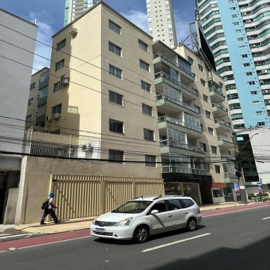 Venda de Apartamento no Centro - Balneário Camboriú / SC..