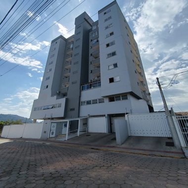 Vende-se Apartamento Bairro Tabuleiro - Camboriú / SC.